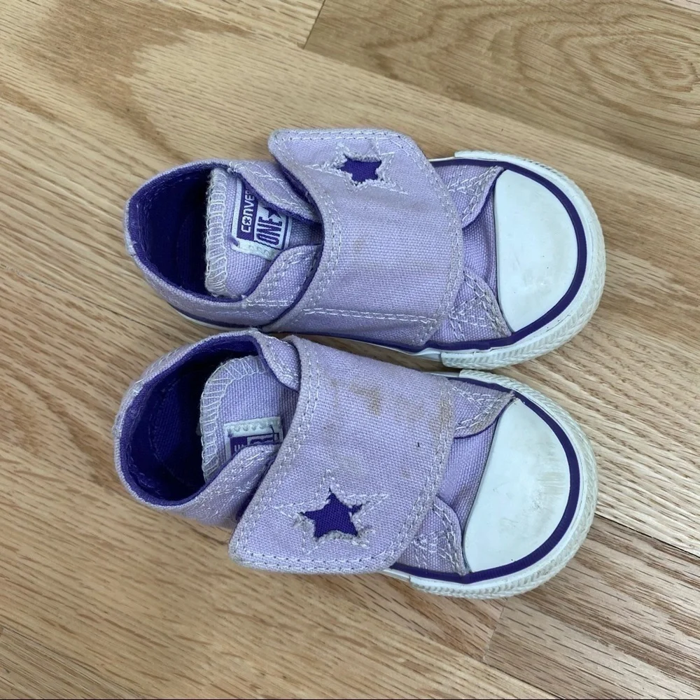 Converse Lavender Purple Sneakers Sz 5 Girls Baby